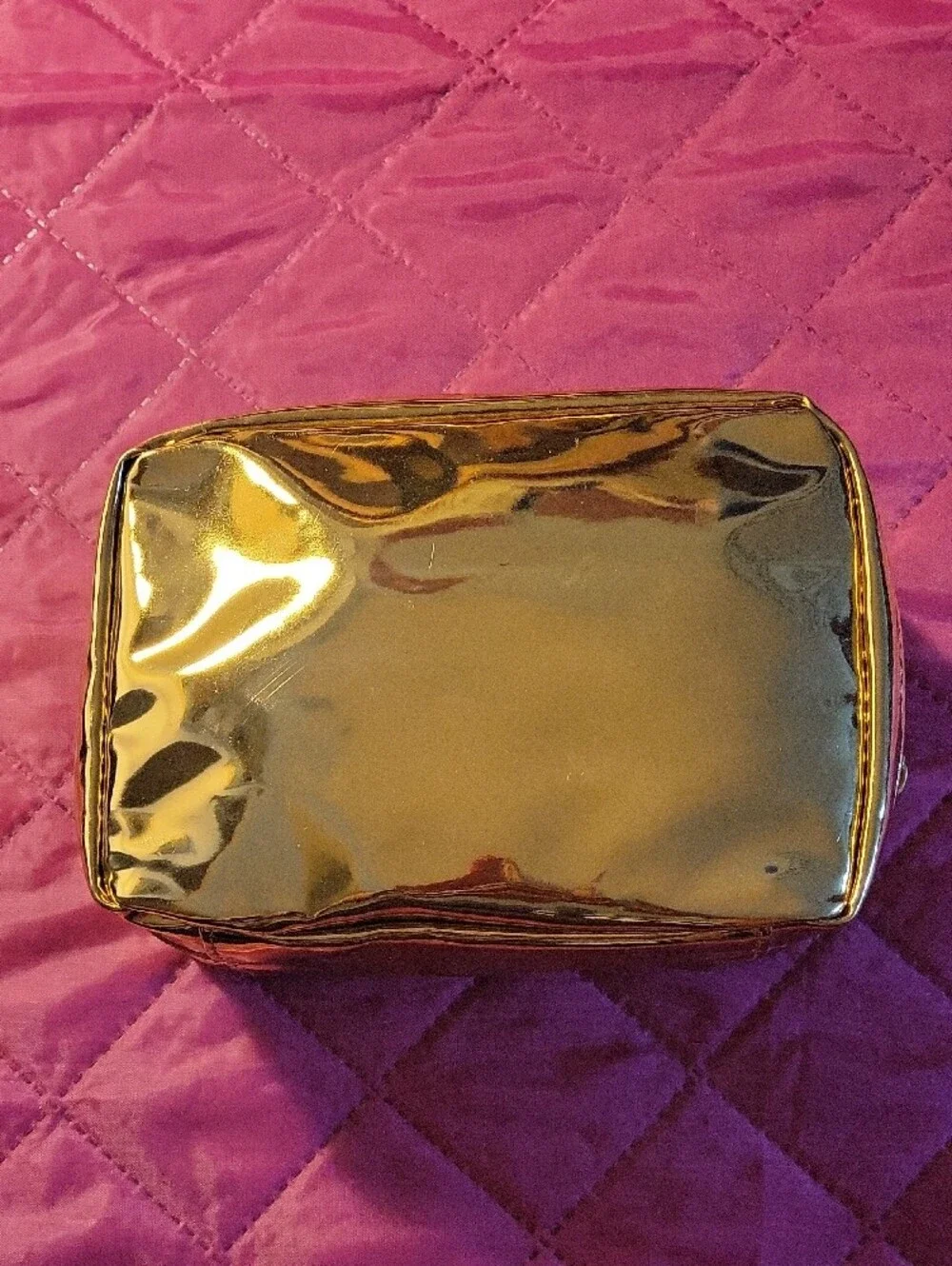 Marushin Yum Food Inspire Smoked Oyster Travel Bag Gold